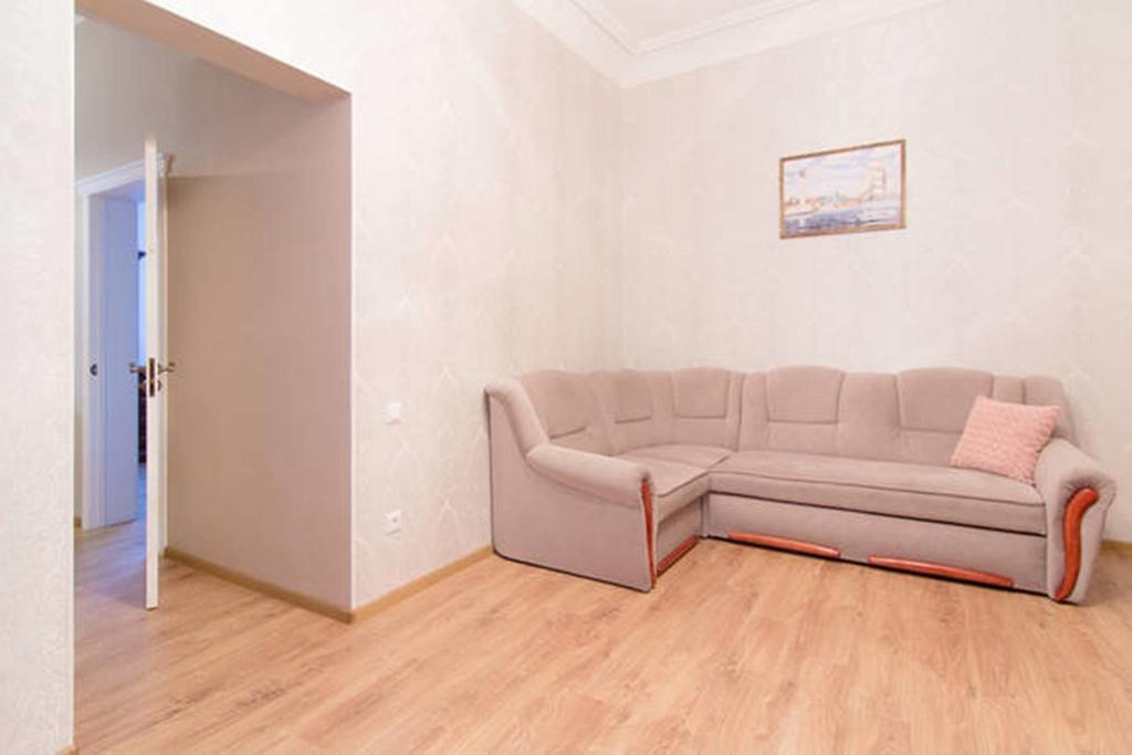 Apartment On Deribasovskaya 18 Odessa Exterior foto